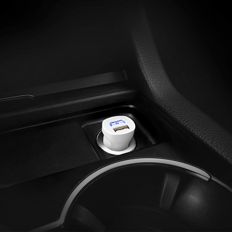 z2a-two-port-car-charger-slot